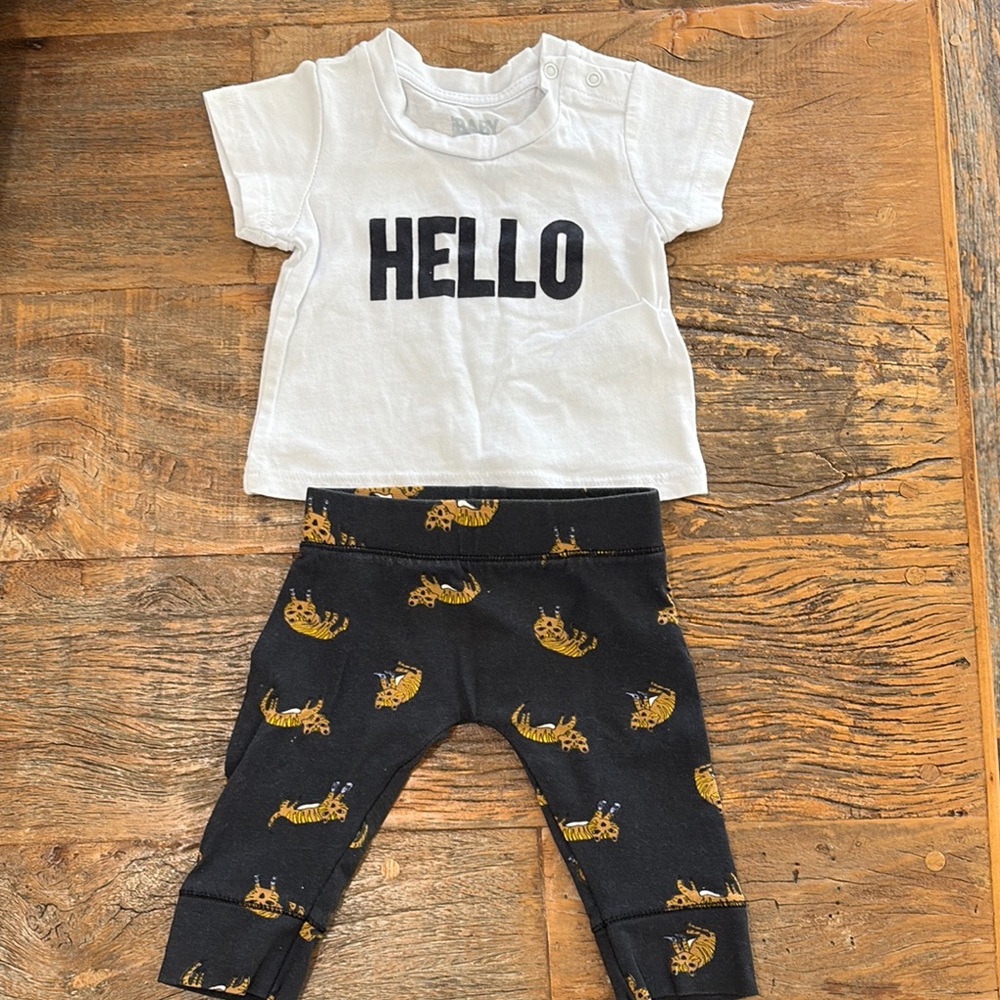 Cotton On Kids Matching Set - White and Black